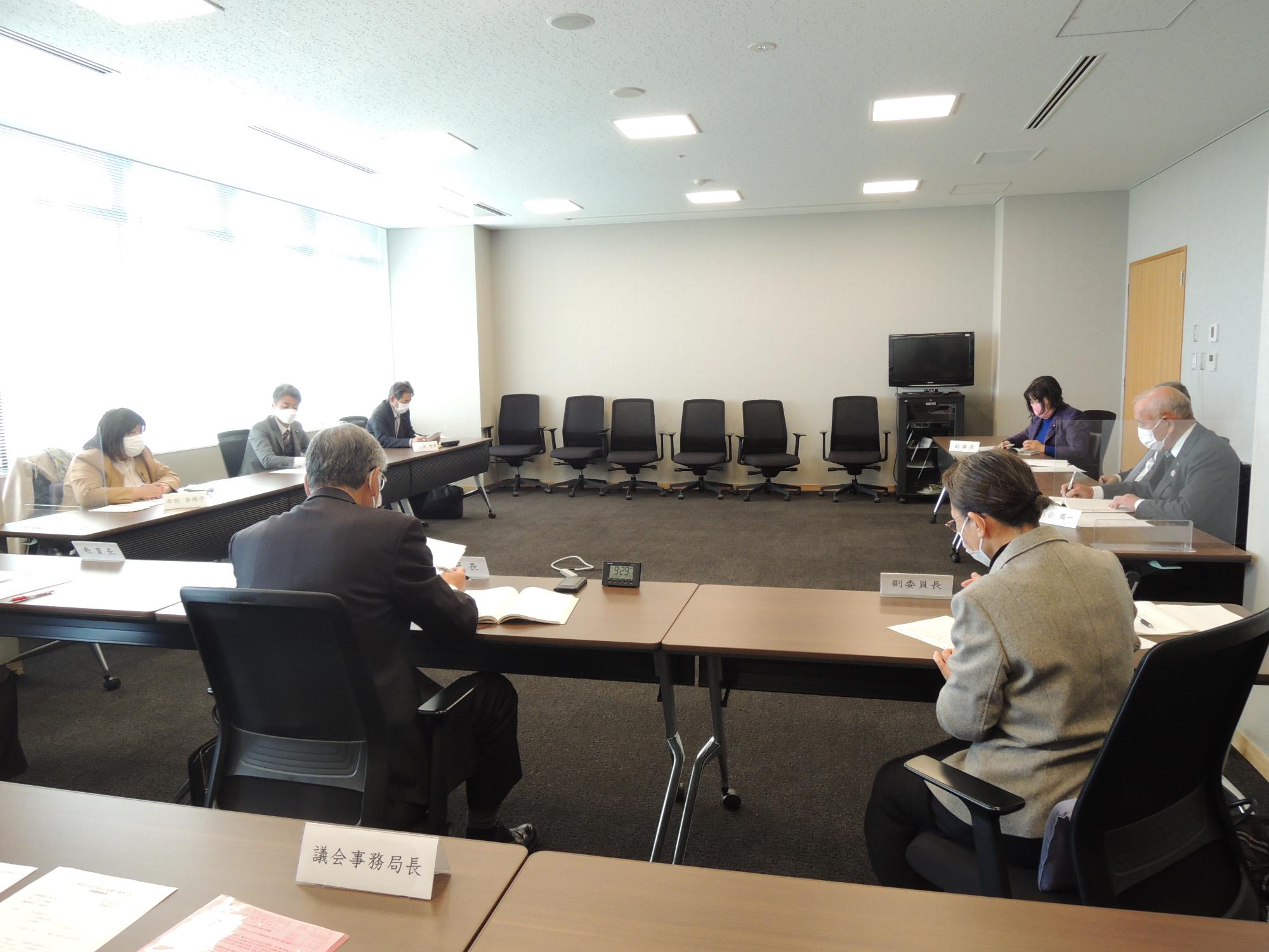 R4.12文教厚生常任委員会協議会