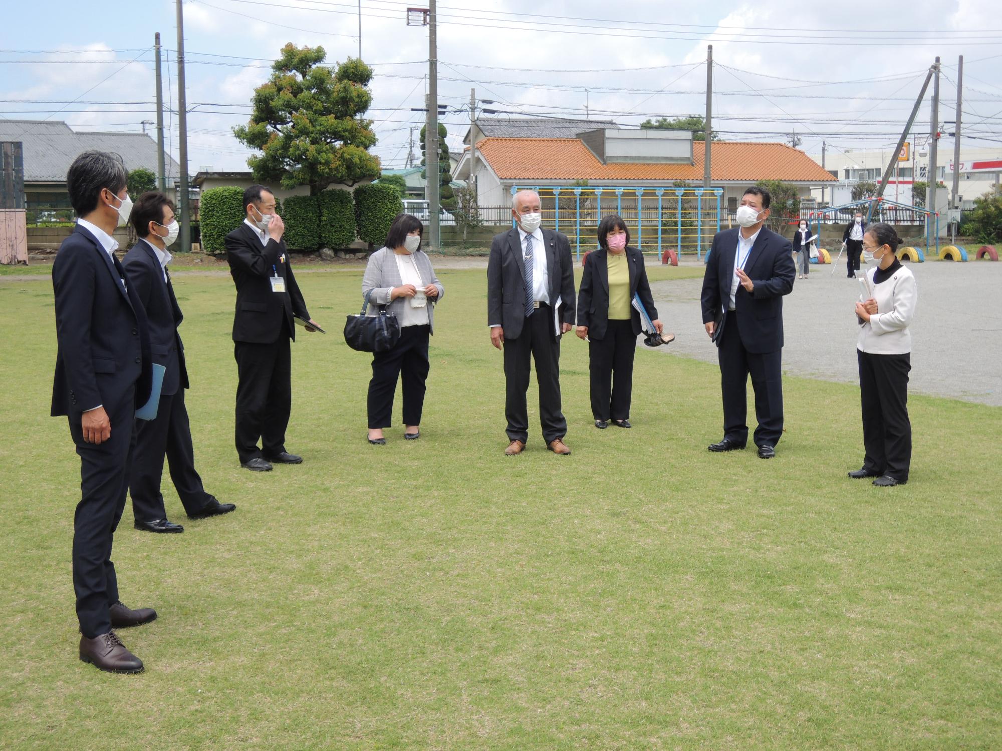 小学校の視察2